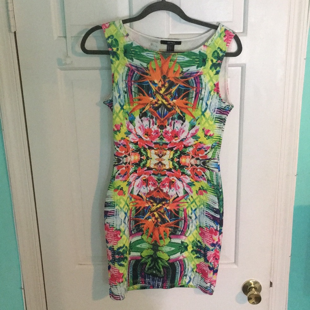 Dress- short LE green/orange/pink